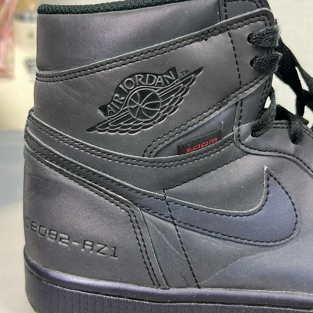 Jordan Nike Air Jordan 1 Retro High Zoom 'Fearless' Iridescent High Top Lace Up - Picture 4 of 11